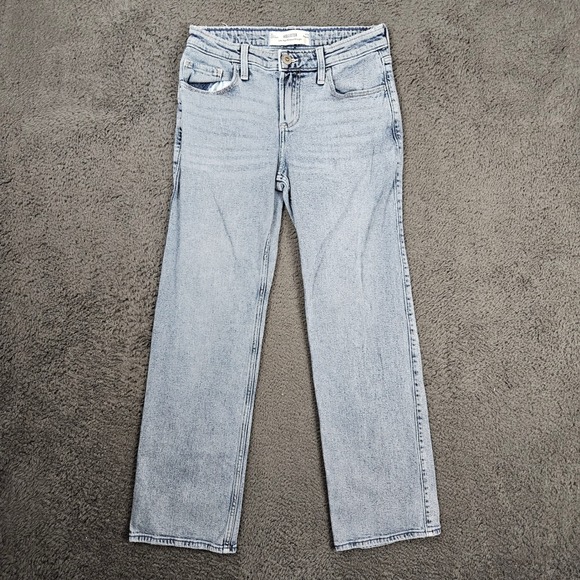 Hollister Denim - Hollister Low-Rise Relaxed Straight Jeans Womens 2R W26 Regular Light Wash Blue